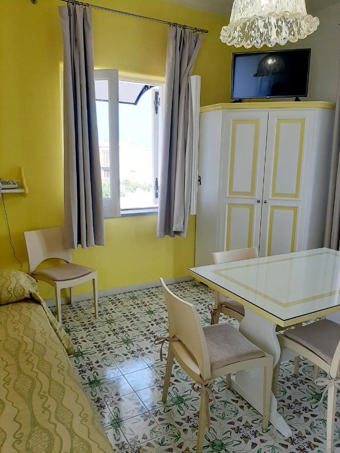 ליפארי Hotel Residence Mendolita מראה חיצוני תמונה
