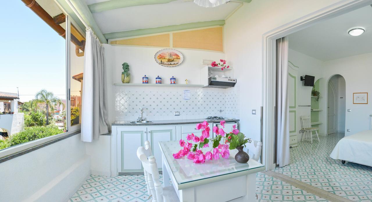 ליפארי Hotel Residence Mendolita מראה חיצוני תמונה
