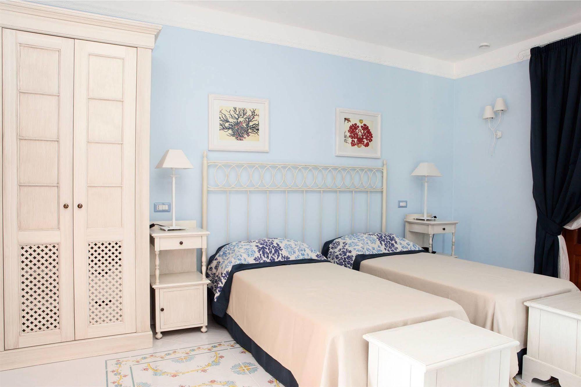 ליפארי Hotel Residence Mendolita מראה חיצוני תמונה
