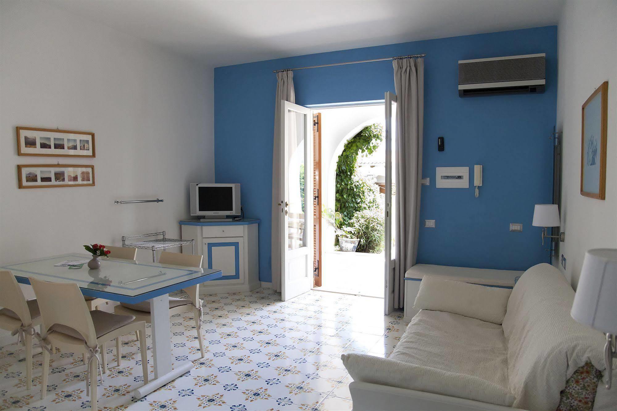 ליפארי Hotel Residence Mendolita מראה חיצוני תמונה