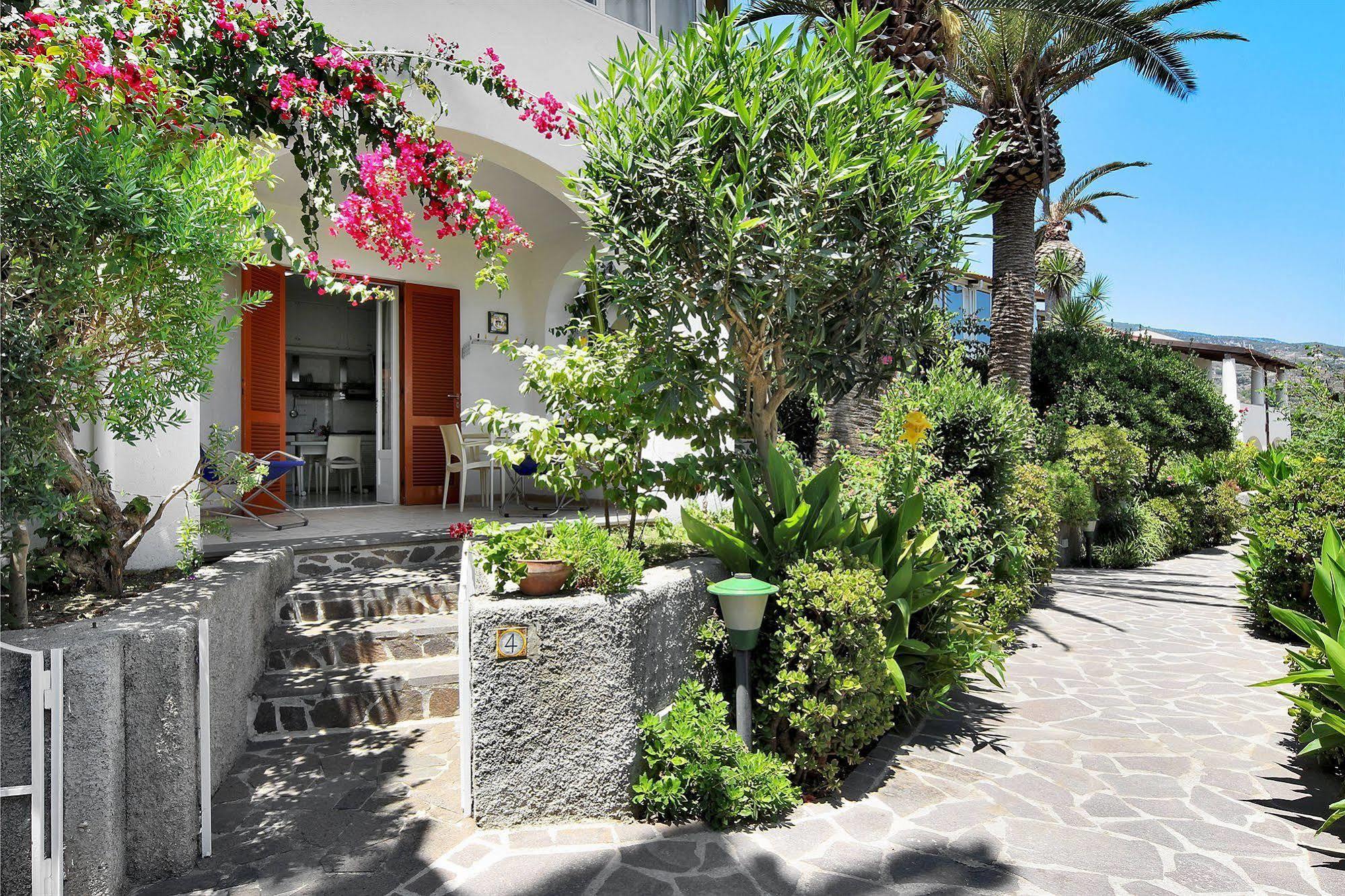 ליפארי Hotel Residence Mendolita מראה חיצוני תמונה