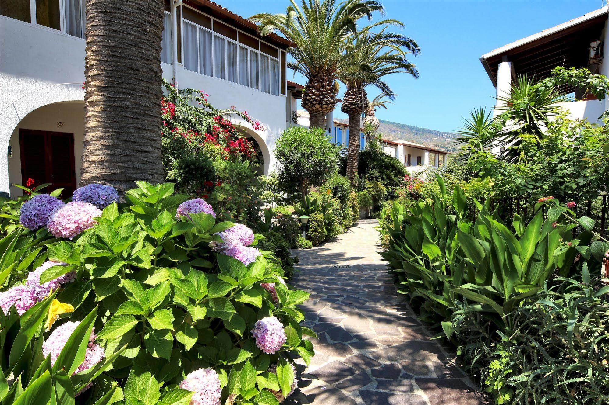 ליפארי Hotel Residence Mendolita מראה חיצוני תמונה